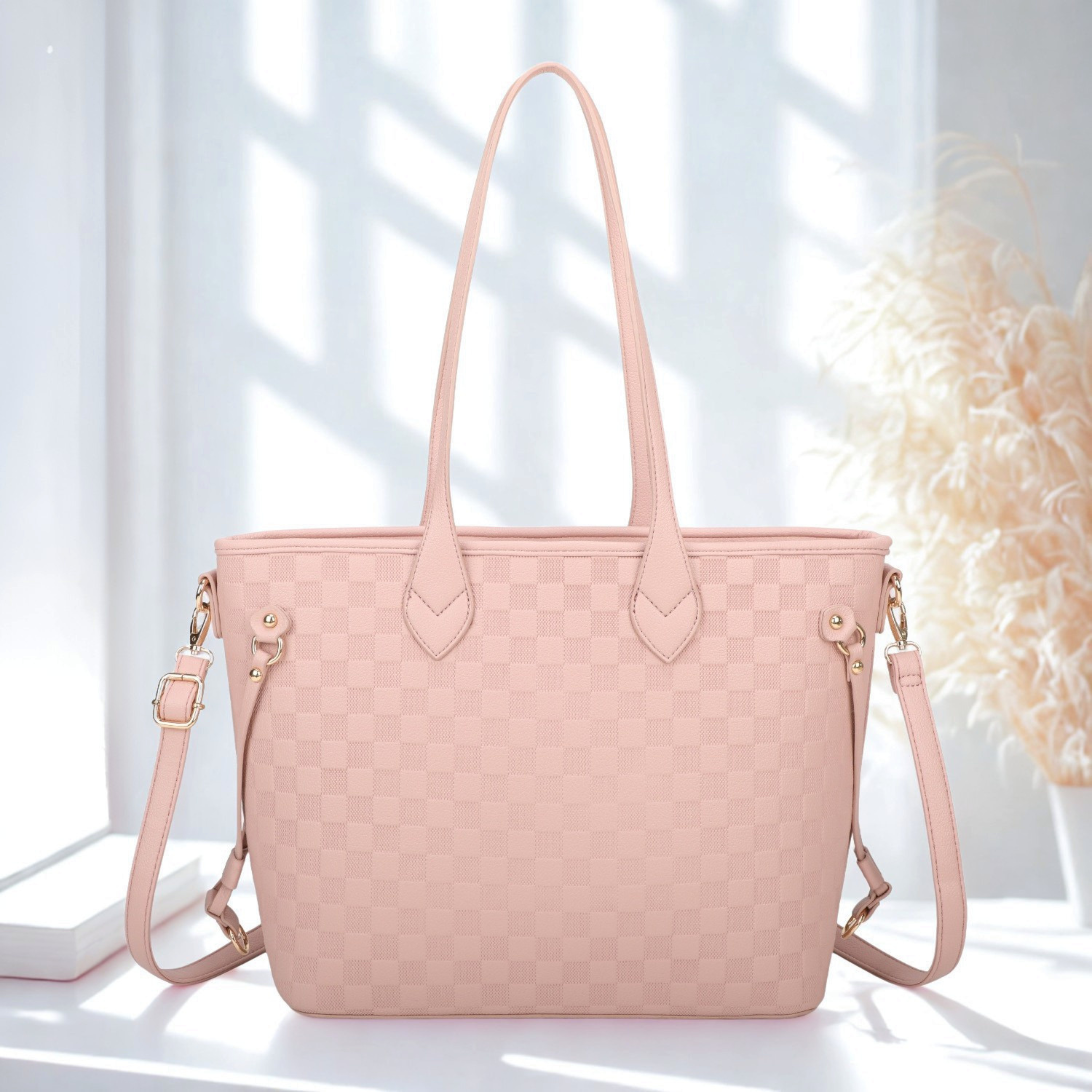 Large Women’s Tote Bag with Zipper Closure, Shoulder Handles, Gold Hardware & Multi-Pocket Interior