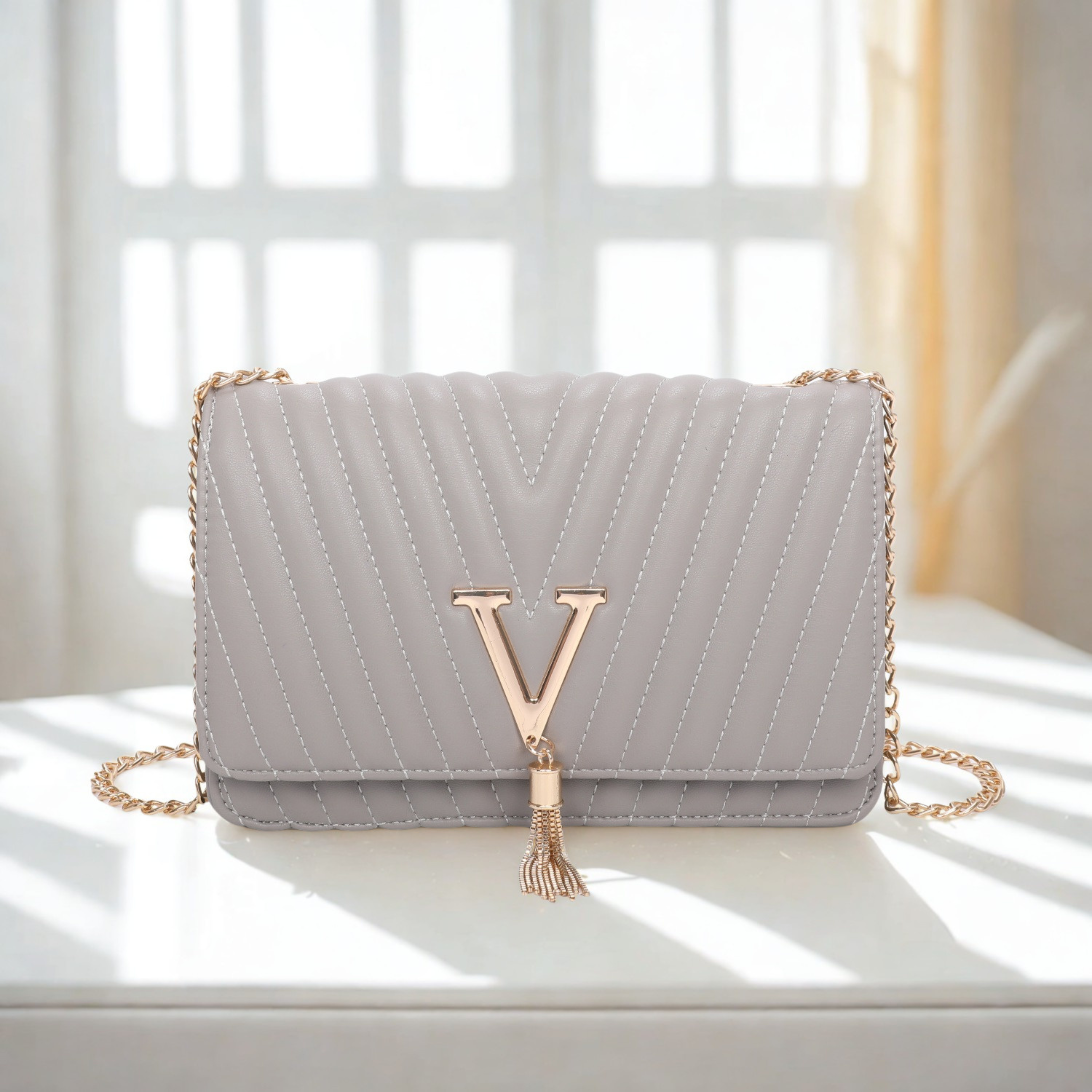 Women’s Quilted Chain Shoulder Bag