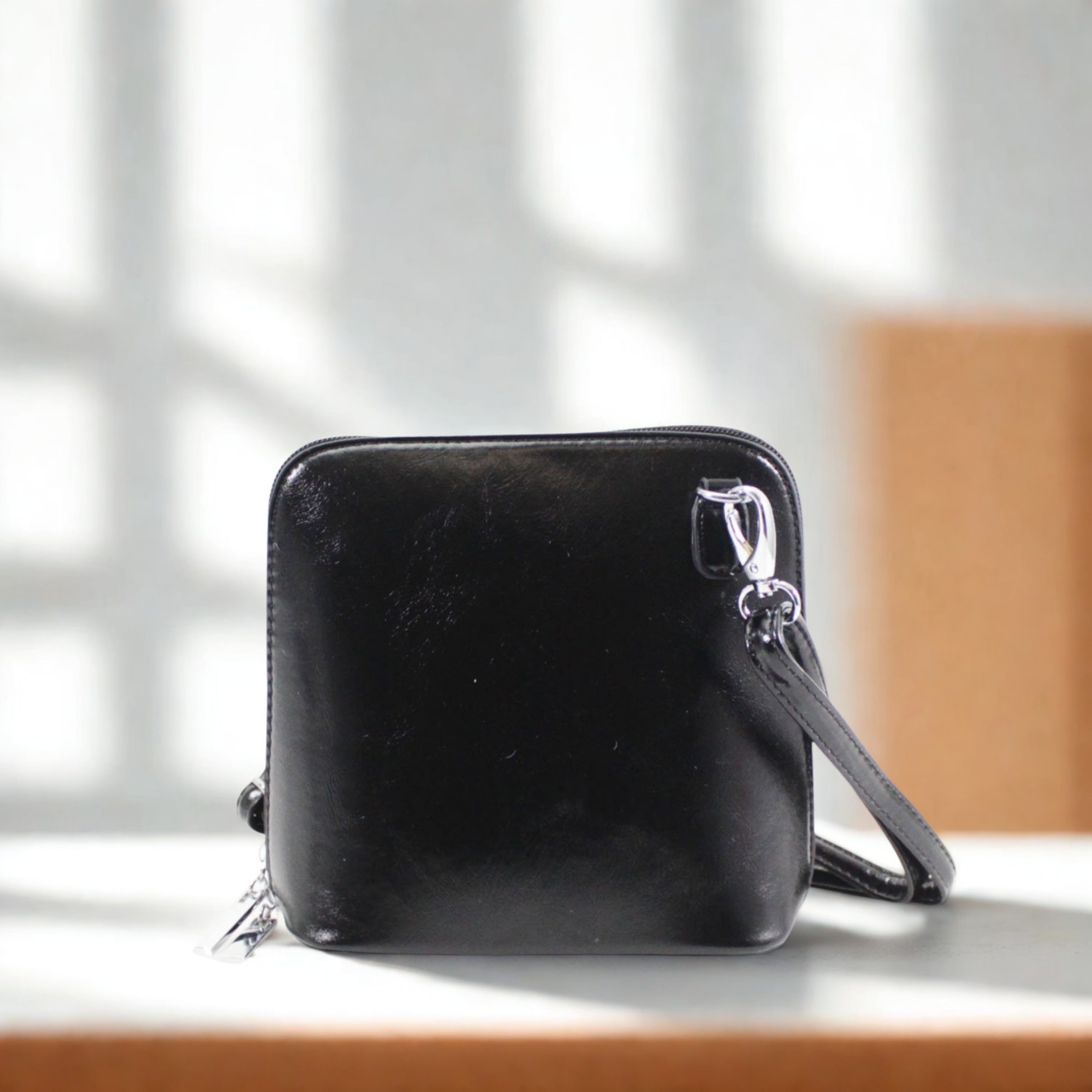 Women’s Plain Colour Crossbody Bag – Small Zip Top Shoulder Handbag