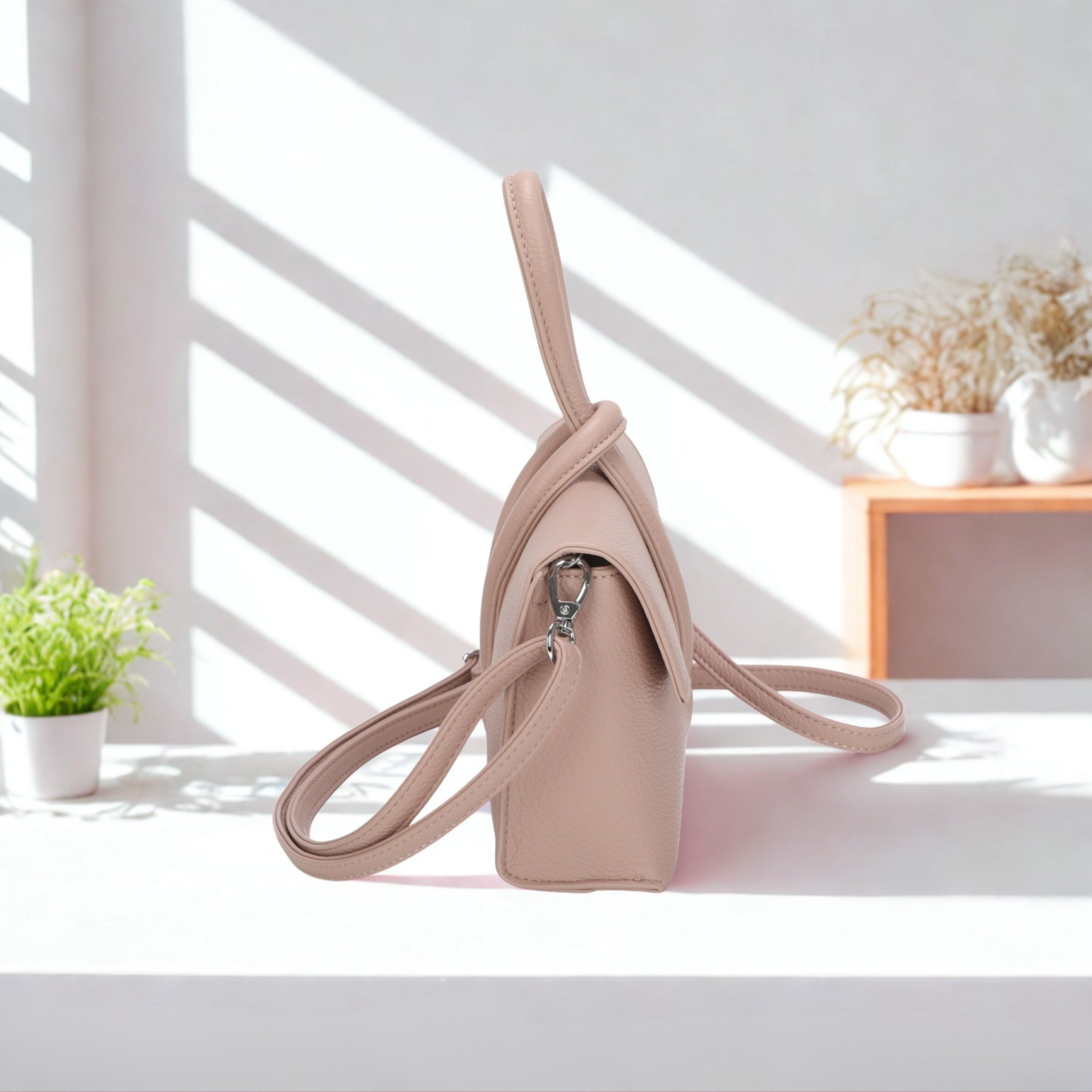Women’s PU Leather Crossbody Bag – Adjustable Shoulder Strap Handbag