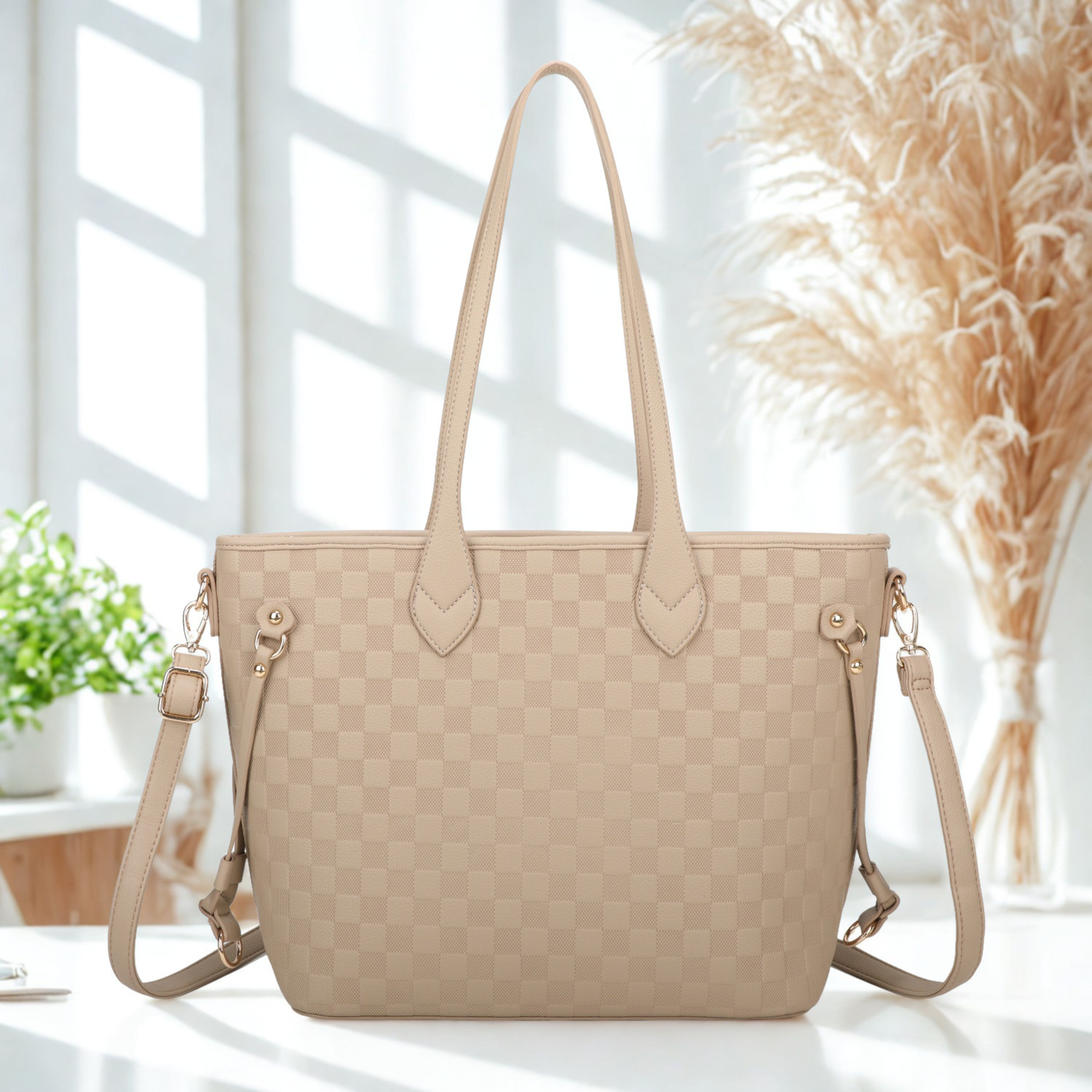 Large Women’s Tote Bag with Zipper Closure, Shoulder Handles, Gold Hardware & Multi-Pocket Interior