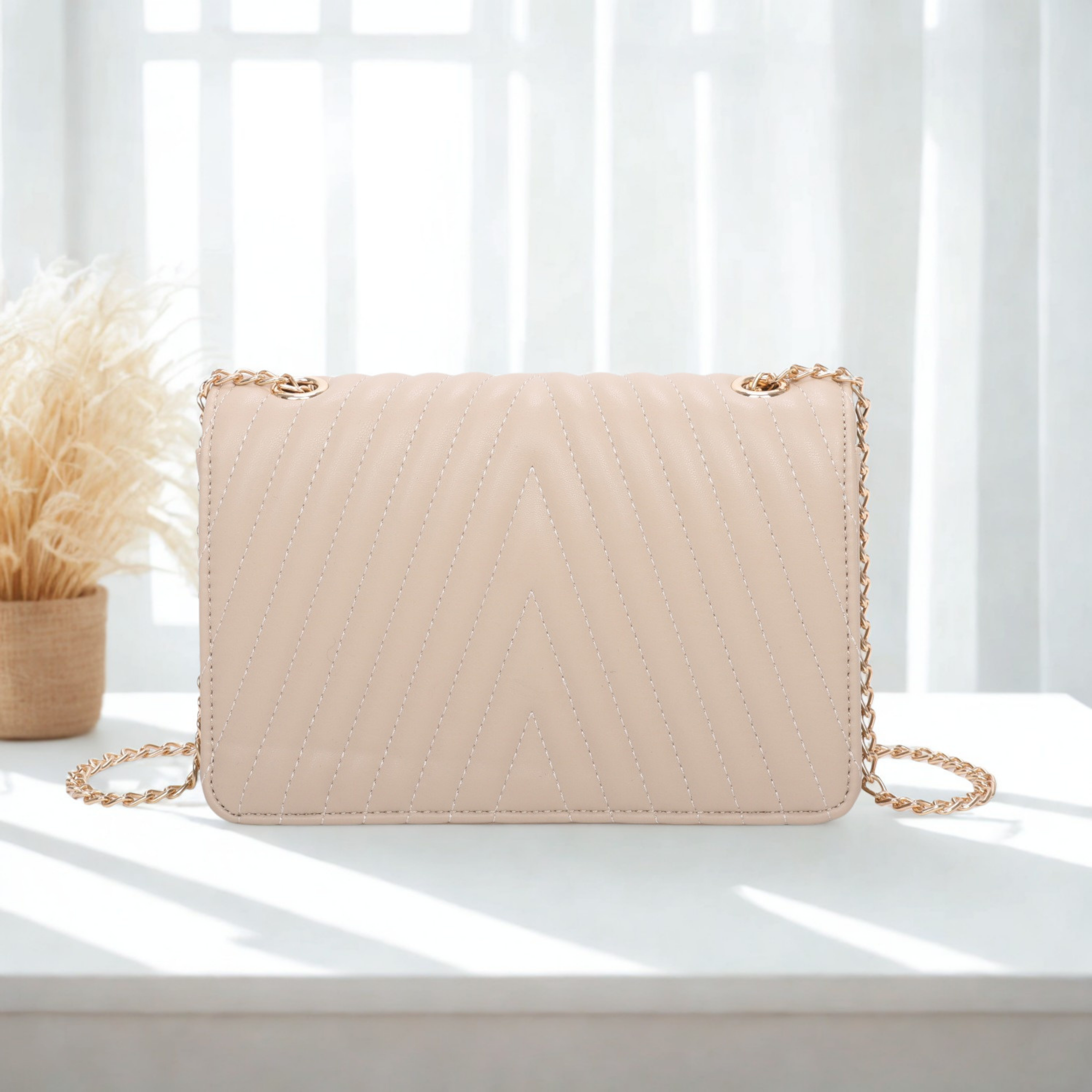 Women’s Quilted Chain Shoulder Bag
