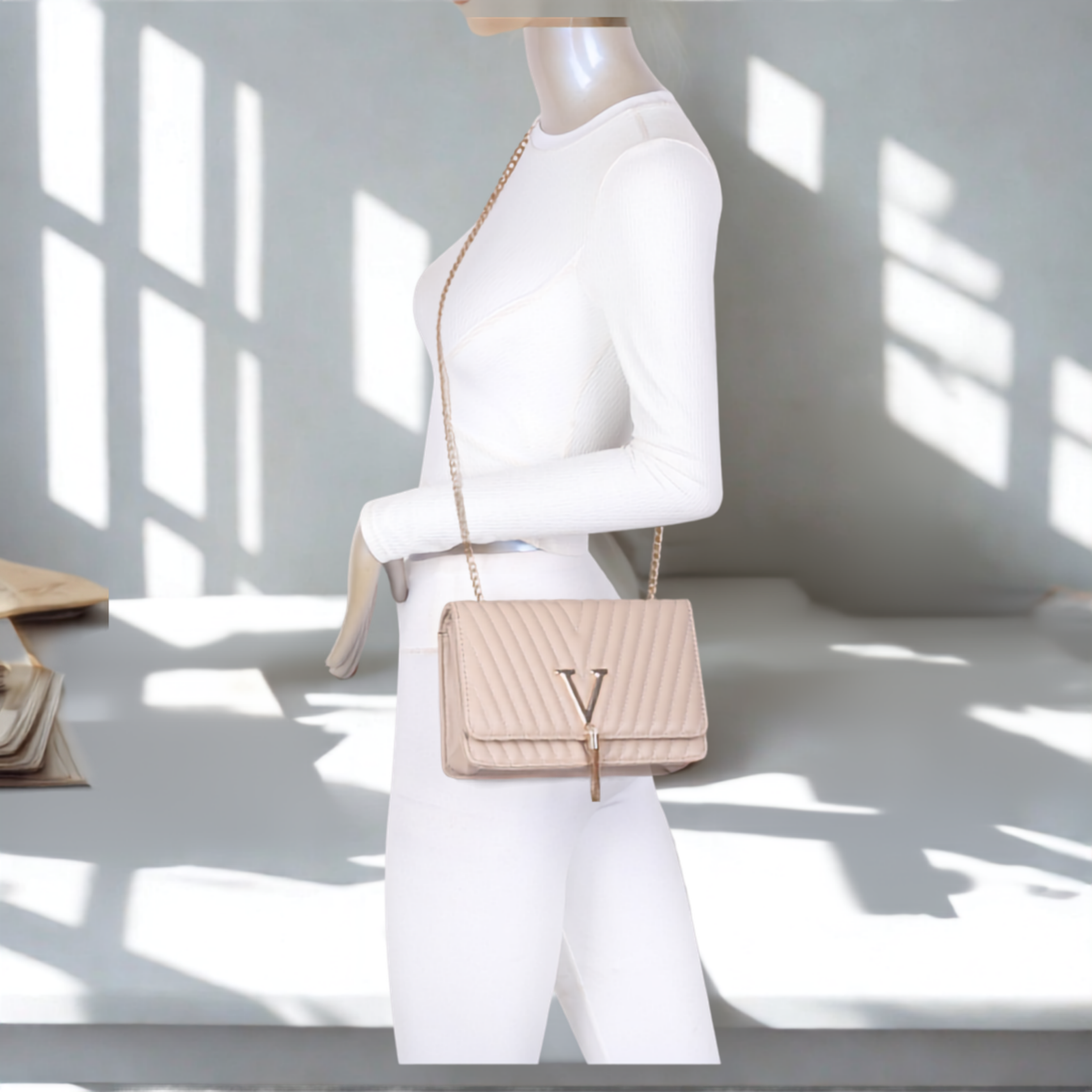 Women’s Quilted Chain Shoulder Bag